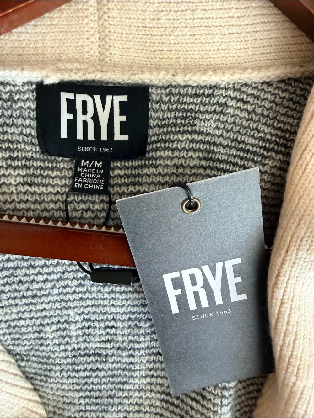 NWT FRYE Fair Isle Shawl Collar Toggle Cardigan Sweater Oatmeal M - Picture 4 of 6